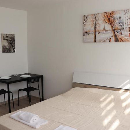 Apartman Lena Banovo Brdo Apartment Belgrade Exterior photo